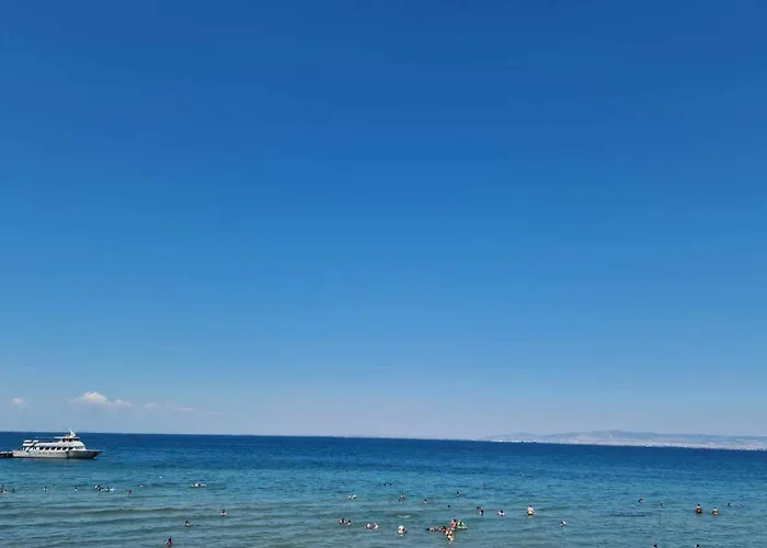 Waves Apartment